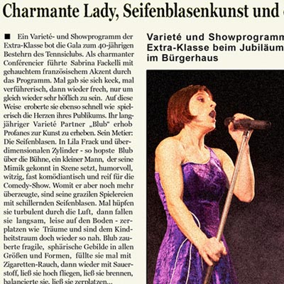 Charmante Lady, Seifenblasen und der Zauber des Steppens